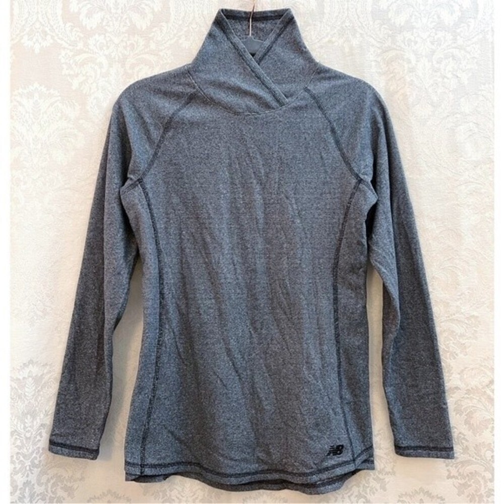 New Balance Women’s Striped Pullover Top Size XS Fleece Lightweight Activewear